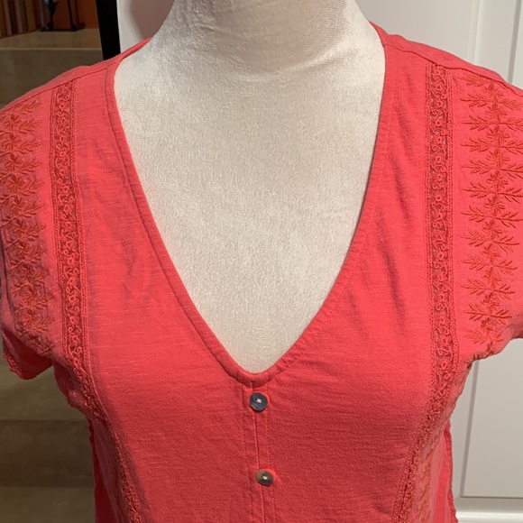 LUCKY BRAND. Live in Love, Pink Viscose Light Top. Size XS. - Picture 3 of 12
